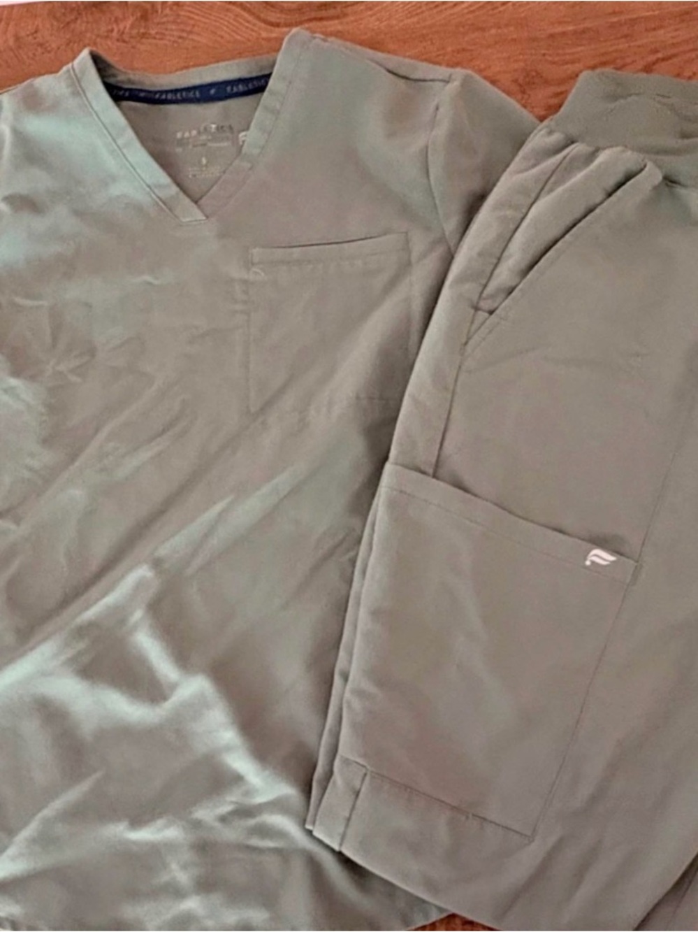 Fabletics Olive Green Women’s Jogger Scrub Set